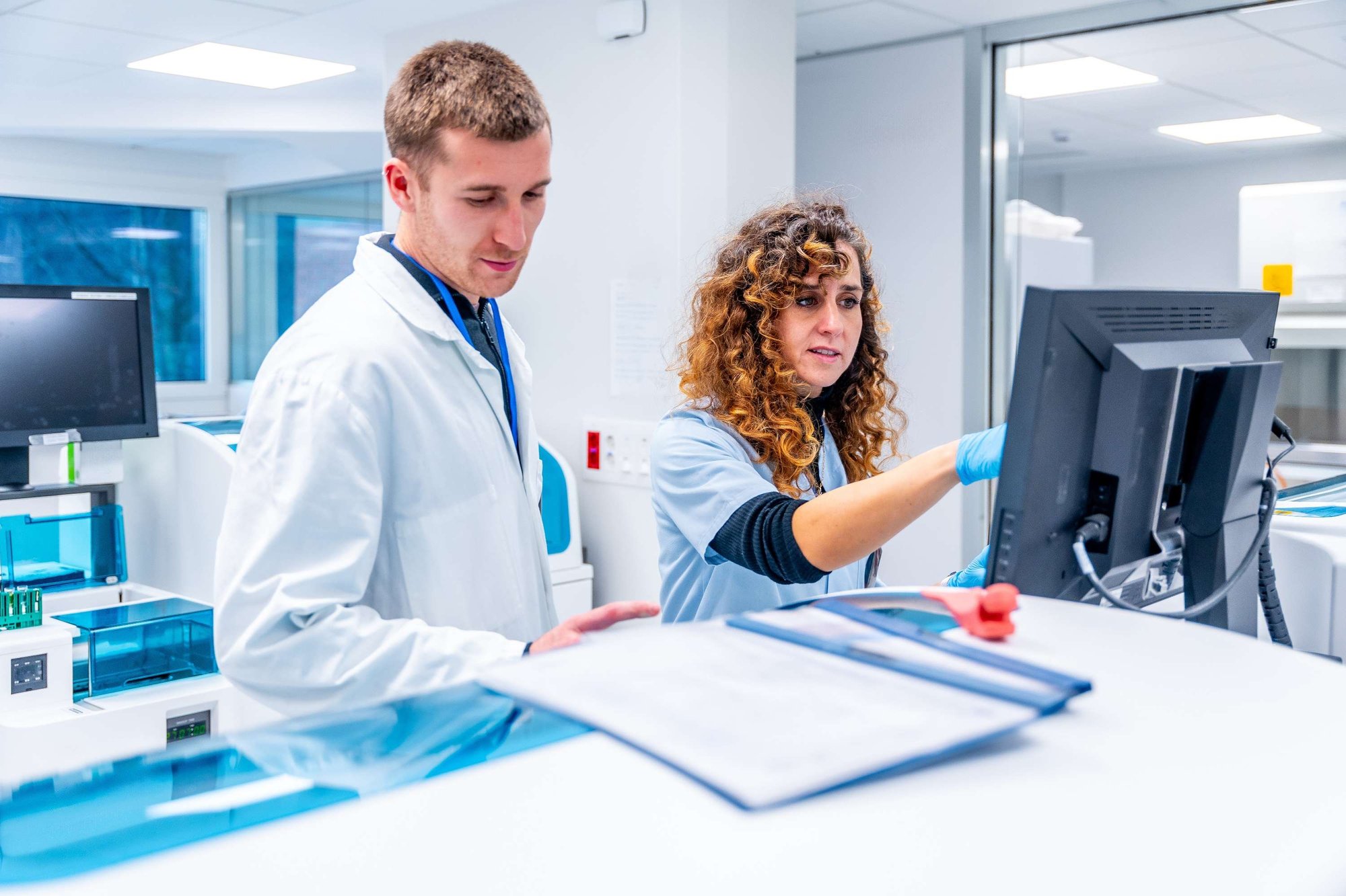 scientists-working-together-in-a-pathological-anat-2024-01-18-18-29-53-utc-1